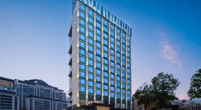 Quanzhou Dehua Wanda Plaza Xunnan West Road Atour Hotel, Book Hotel Hoteller i Dehua med parkering, Parkering