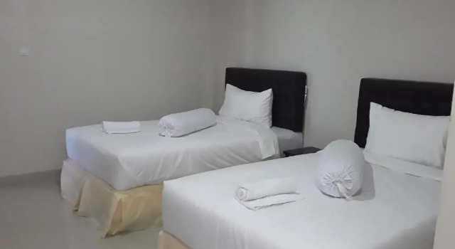 Victory Hotel, Забронировать Отель Рутенг провинция Восточная Нуса-Тенгара