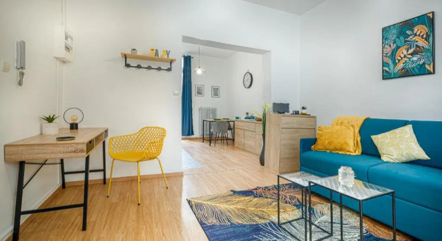 Studio spacieux, sublime et cosy avec patio au centre de Valenciennes - wifi, Varaa Huoneisto Valenciennes Picardy
