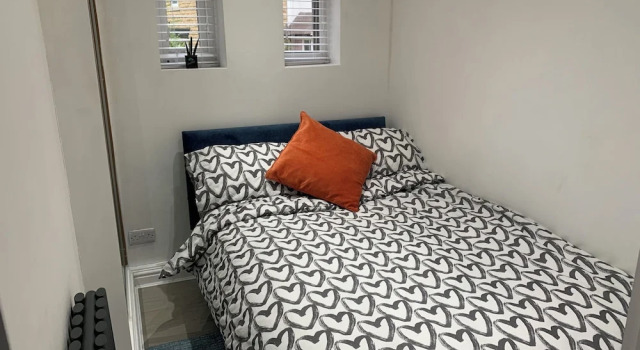 Lovely 1-bed Apartment in Leeds, Varaa Huoneisto Asunnot kohteessa Merseyside, Huoneisto
