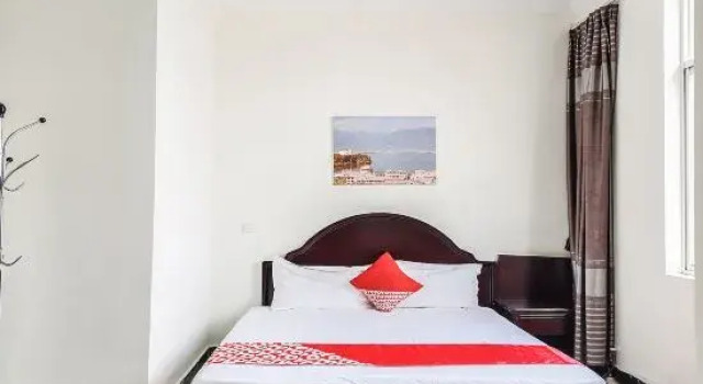 Jinfeng Hotel (Dali Fengyi Airport Branch), Prenota Hotel Hotel a Dali con parcheggio, Parcheggio