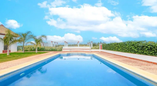 Montecristo 2 in Torrepalma, Rezerwuj Apartament Carmona Seville Province