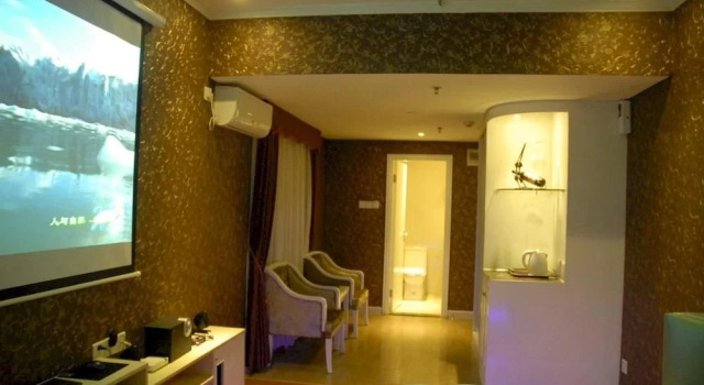 Yulongting Cinema Hotel, Rezervasyon Otel Guangdong otoparklı oteller, Otopark