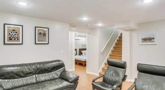 Charming Saint Paul Retreat: 7 Mi to Downtown!, Varaa Hotelli Hotellit Minnesota pysäköinnillä, Pysäköinti