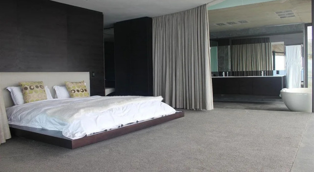 3 The Cove