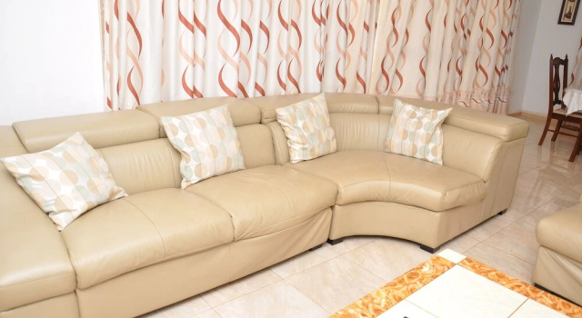 Апартаменты Luxury Muyenga Luxury Vacation Home