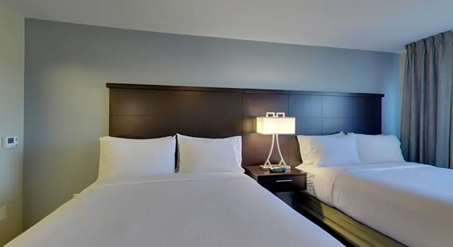 Люкс c 1 комнатой Staybridge Suites Madison - Fitchburg by IHG