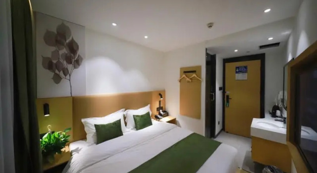 Green Tree Inn Guangxi Wuzhou Xinxing Second Road, Book Hotel Hotels in Wuzhou with Parking, Parking