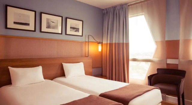 Трёхместный номер Classic Mercure Paris Orly Rungis Aéroport