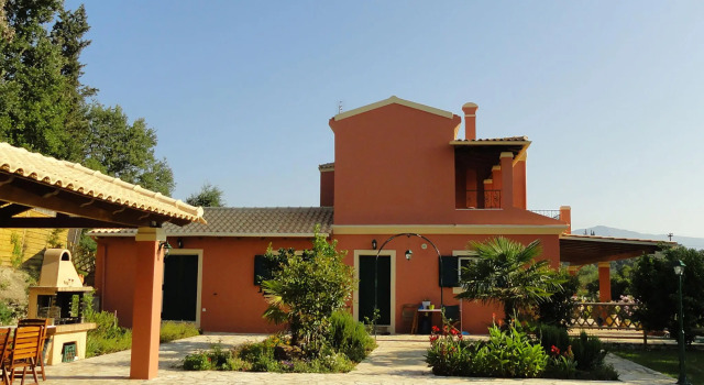Nice house with pool and outside space, next to 2 lakes of the National Park, Забронировать Отель Поуладес Остров Корфу