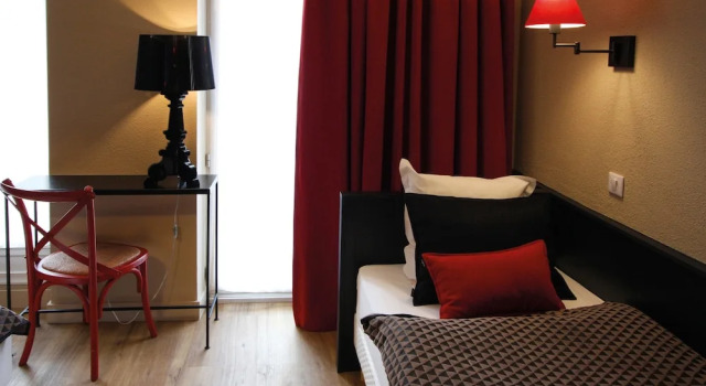 Трёхместный номер Comfort Hotel Roses