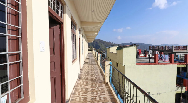 OYO 28100 Rajveer Guest House, Rezervovat Penzión Almora Uttarakhand