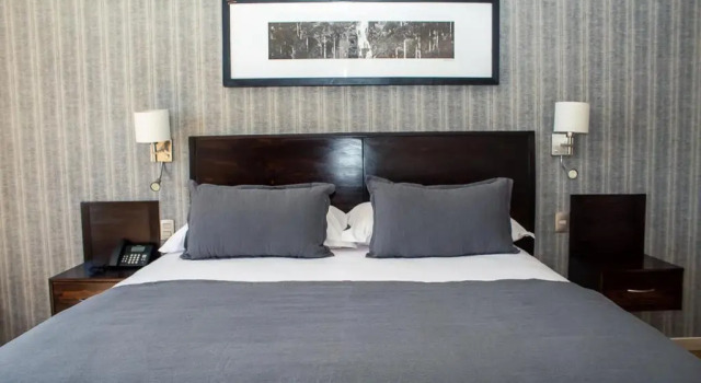 Полулюкс Deluxe Hotel RP
