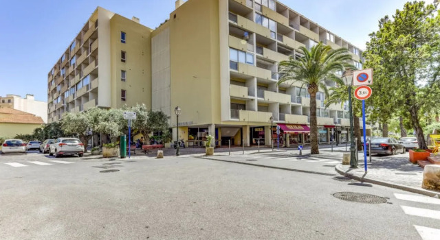 La Meridienne 27693