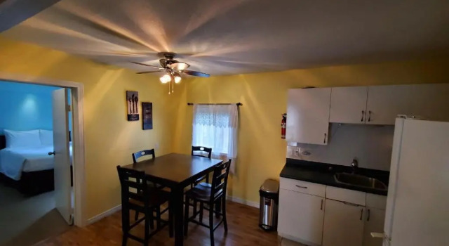 Люкс Comox Valley Inn & Suites