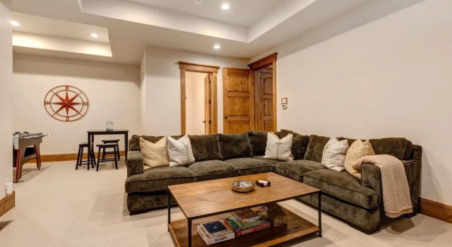 The Lookout 4 Bedrooms PLO-6590 by KBM, Varaa Hotelli Park City 