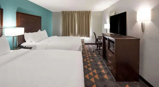 Четырёхместный номер Standard Clarion Pointe Indianapolis Northeast