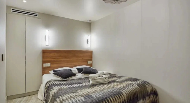 Апартаменты Lou Suites