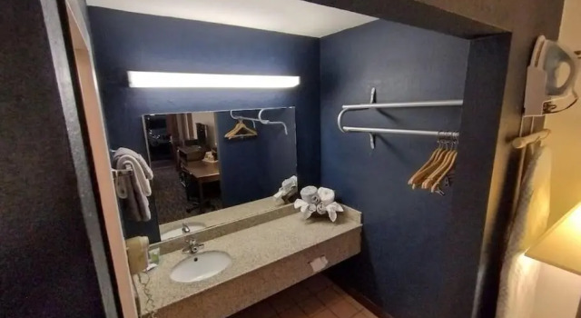 Апартаменты OSU 2 Queens Hotel Room 126 Booking