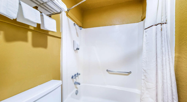 Номер Standard Americas Best Value Inn Bonham