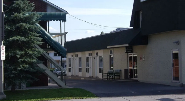 Motel du Parc Secteur Hull, Rezerwuj Motel Hotele w Outaouais z parkingiem, Parking