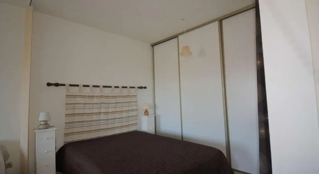Appartement Ruoms, 1 pièce, 2 personnes - FR-1-382-151