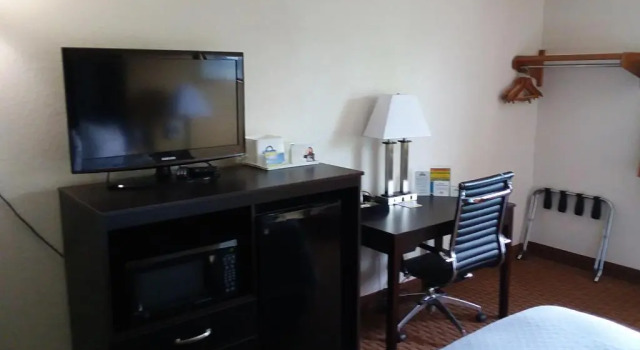 Номер Standard Days Inn by Wyndham Hornell NY