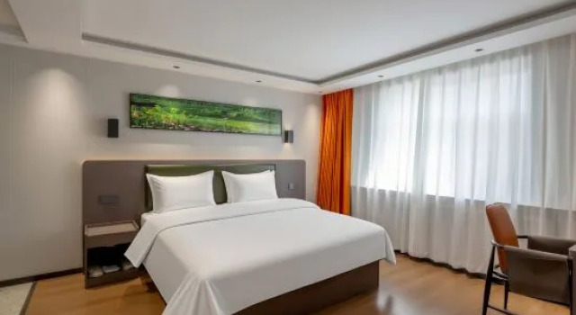 Люкс Burqin Xinlv Pinecone Hotel (Internet Celebrity Bridge)