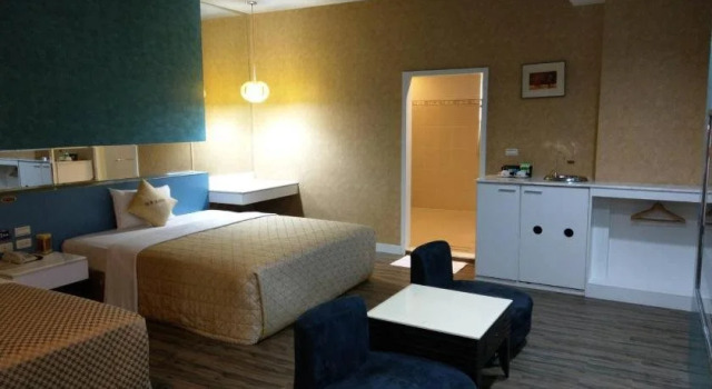 Lisa Motel, 预订 汽车旅馆 凤山 高雄