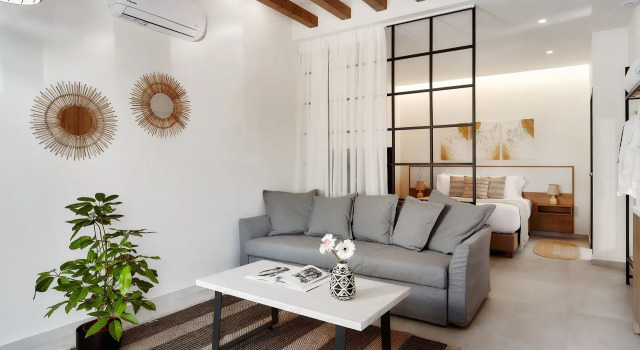 Полулюкс Stay 365 Heraklion Apart Hotel