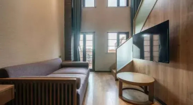 Люкс Business Mehood Lestie, Shanghai Jiaotong University Dongchuan Road