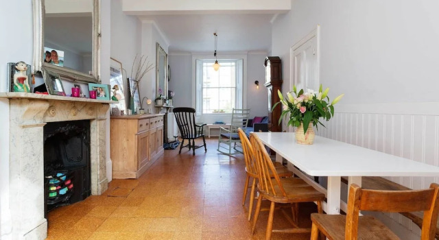 Albert Street Family Home, Забронировать Отель Отели Лондона 3 звезды, рядом с Театр KoKo London, 3*