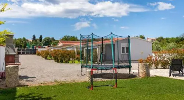 Holiday Home in Banjole near City Centre, Reserva ahora Hotel Hoteles en Pula con piscina, Piscina