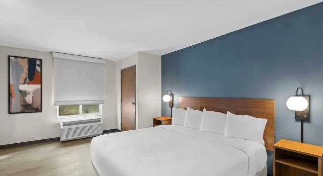 Люкс Everhome Suites Wichita Northeast by Choice Hotels