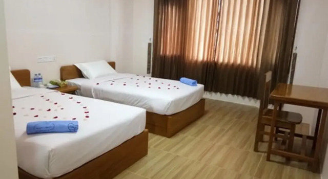 Номер Standard Five One Star Hotel