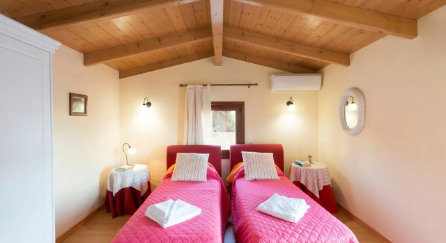 Ariadne Villa in Plaka