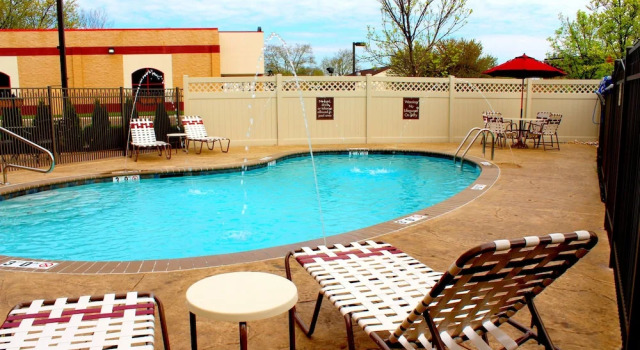 Holiday Inn Express Morrisville (trenton Nj Area), Buchen Sie Hotel Morrisville Bucks County