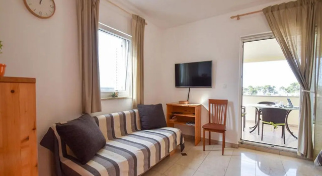 Apartments Jaklin, Prenota Appartamento Hotel a Isole Quarnerine con parcheggio, Parcheggio