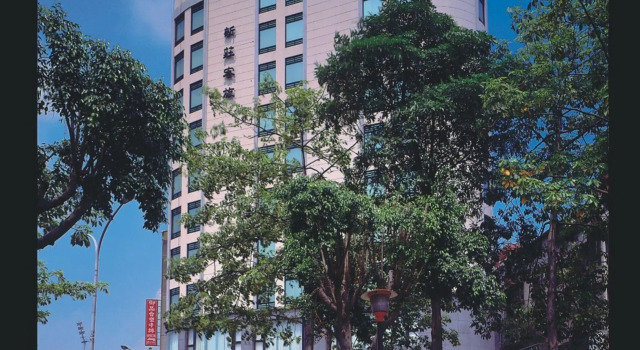 Landmark Inn