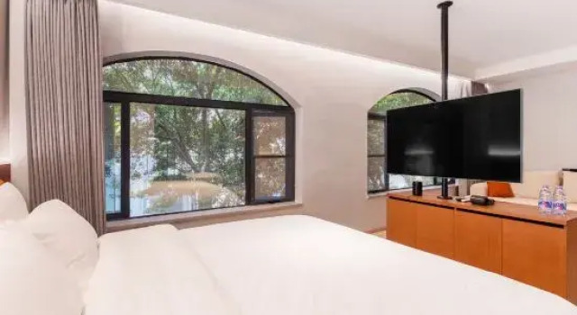 Люкс Comfort Star City International Hotel