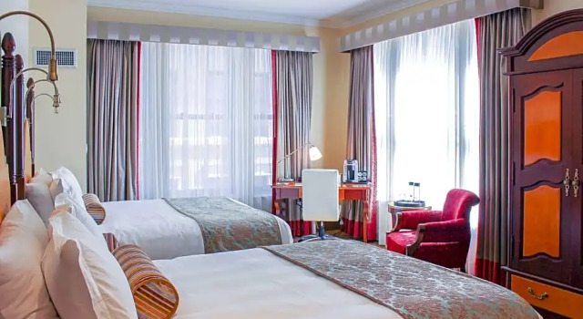 Четырёхместный полулюкс c 1 комнатой Hotel Providence