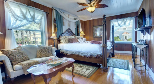 Beachfront Bed & Breakfast