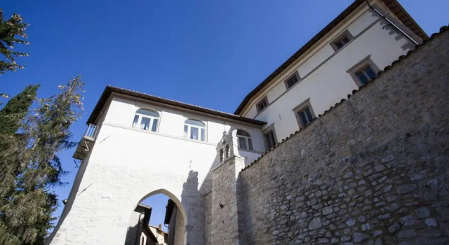 Palazzo Anzuini, Varaa Hotelli  