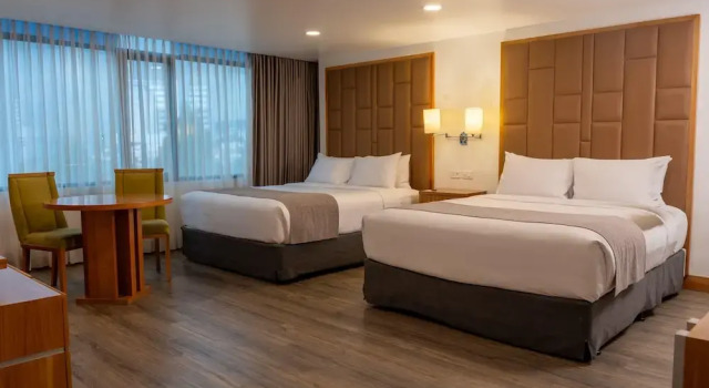 Двухместный полулюкс для людей с ограниченными возможностями Wyndham Garden Quito