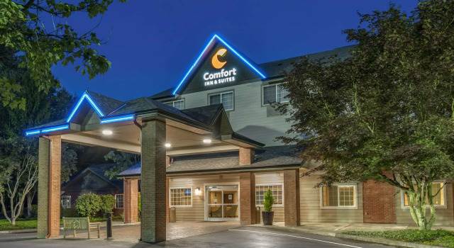 Comfort Inn & Suites Tualatin - Lake Oswego South, Забронировать Отель Лейк-Освего Willamette Valley