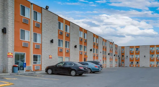 Premium Inn & Suites Calgary Airport