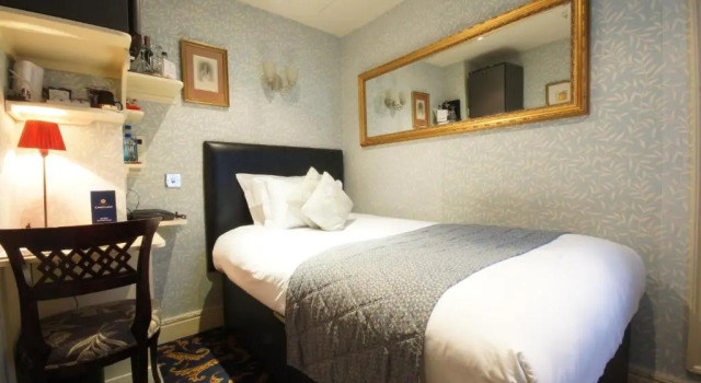 Одноместный номер The Leonard Hotel