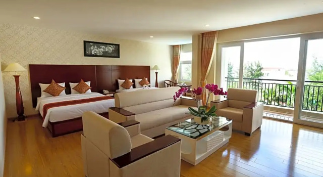 Люкс New Palace Bac Lieu Hotel