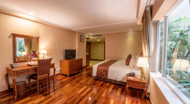 Двухместный номер Premium Deluxe Hotel Grand Saigon