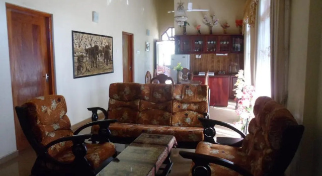 Yoho Sirimal Home Rest, Забронировать Отель Гапугала Округ Галле